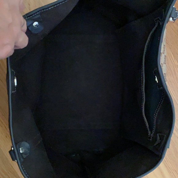 Authentic Gucci Tote Bag - Picture 5 of 9